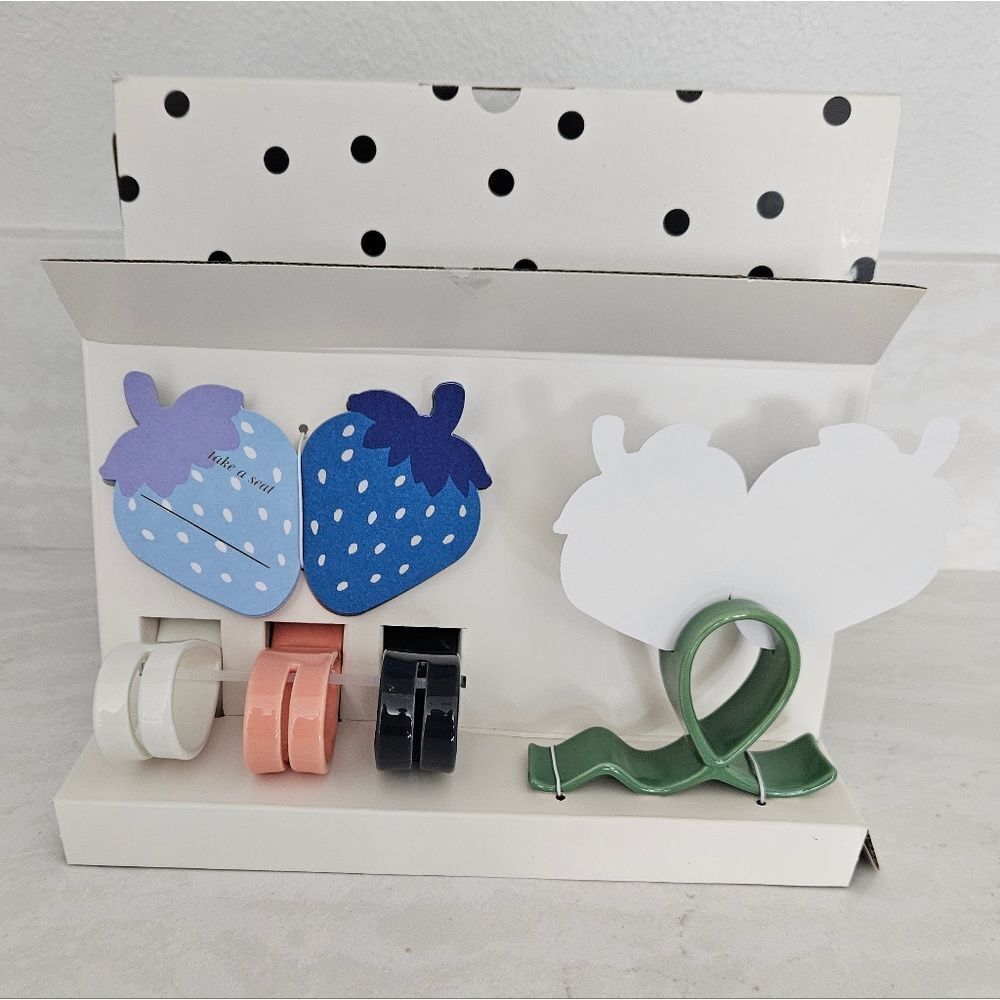 Kate Spade Place Card Set - Picture 5 of 11